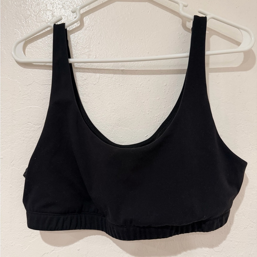Vuori Black Sports Bra No Pads included size S
